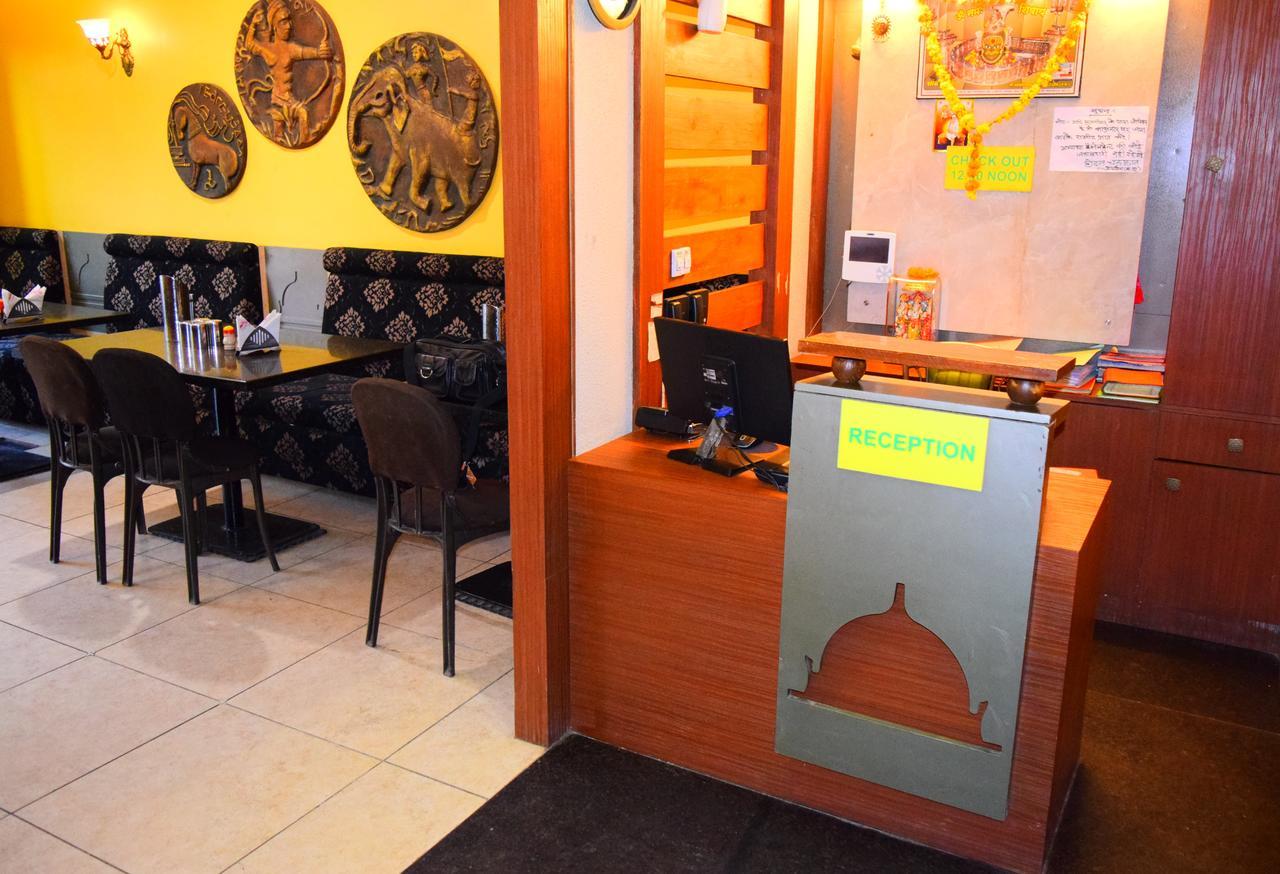 Hotel Chandragupta Ujjain Bagian luar foto